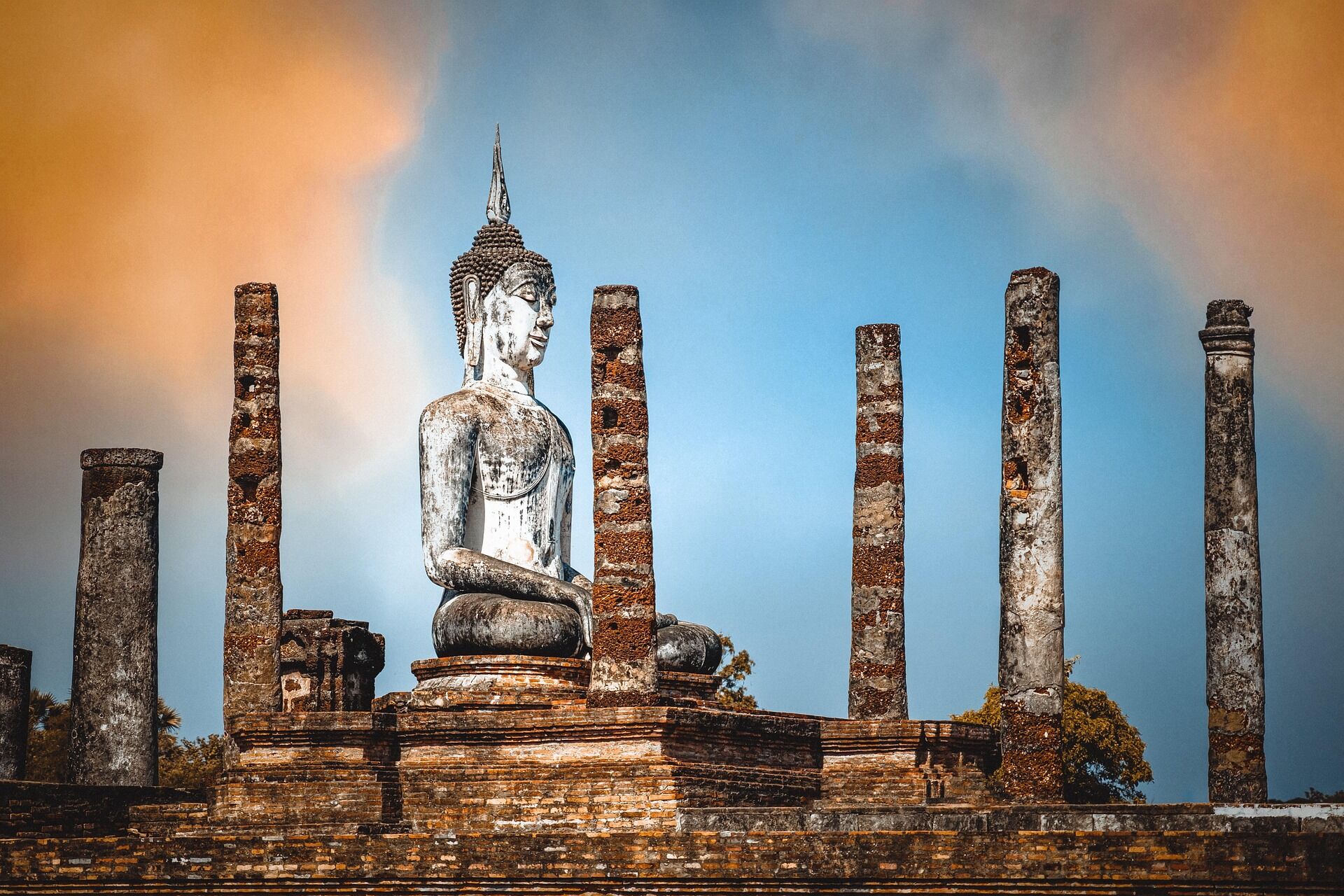 Reflect on Sukhothai’s Buddhist history